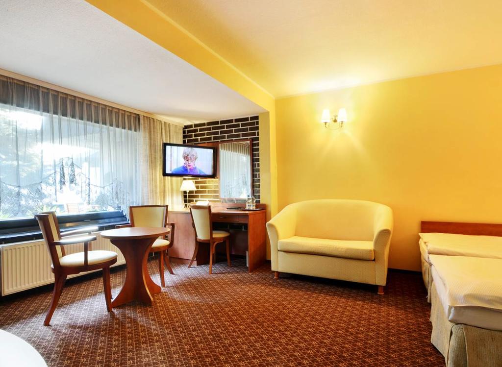 Hotel Astra Tajemniczy Ogrod Poznań Extérieur photo